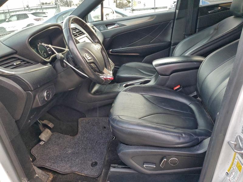 Photo 7 from auction – 2016 LINCOLN MKC PREMIE with VIN 5LMCJ1C95GUJ04523