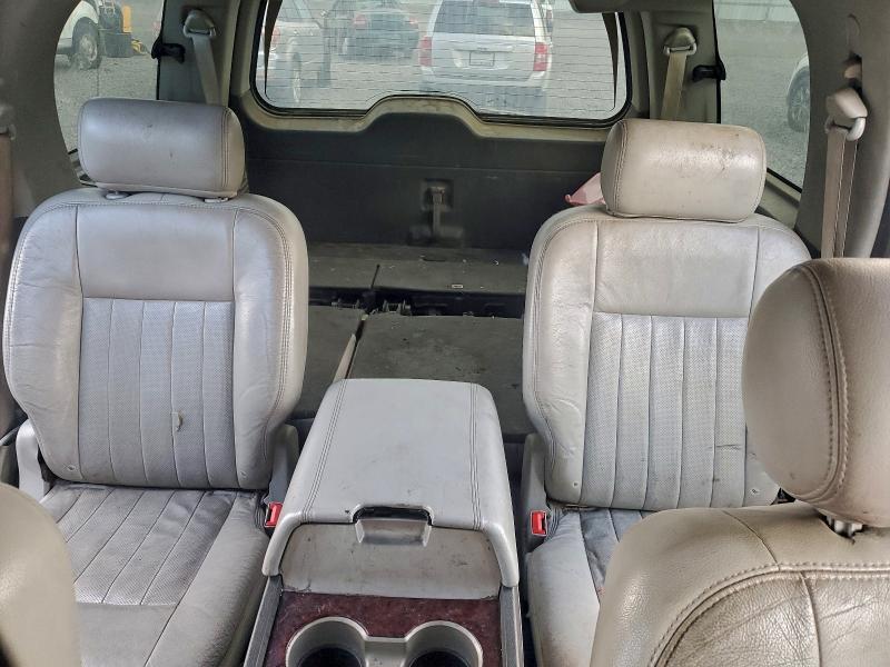 Photo 10 from auction – 2006 LINCOLN NAVIGATOR with VIN 5LMFU28596LJ08787
