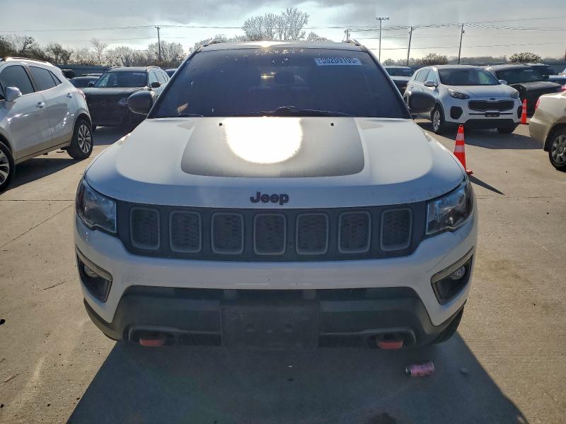 Photo 5 from auction – 2018 JEEP COMPASS TR with VIN 3C4NJDDB9JT337471