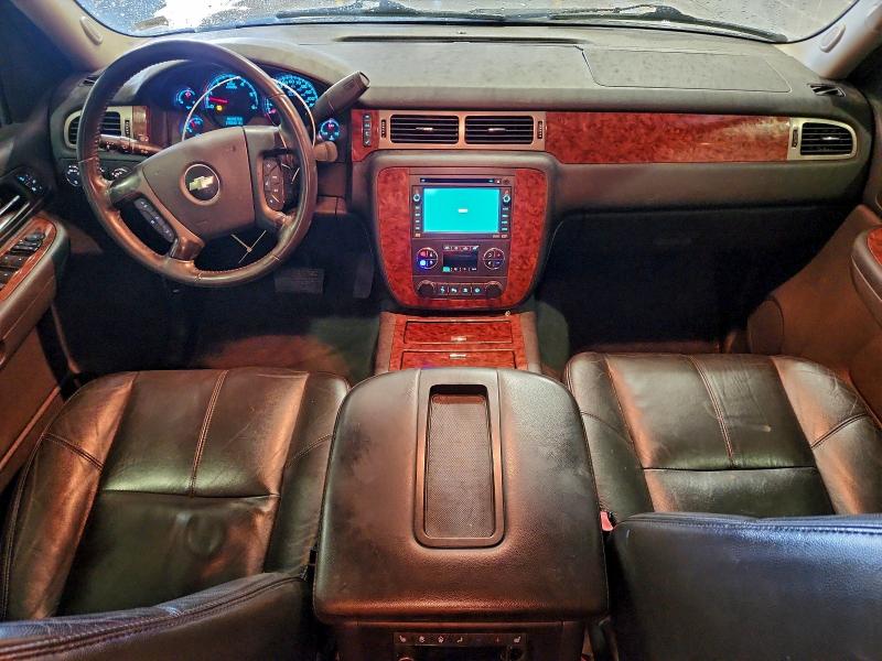 Photo 8 from auction – 2008 CHEVROLET SUBURBAN K with VIN 3GNFK16398G215631