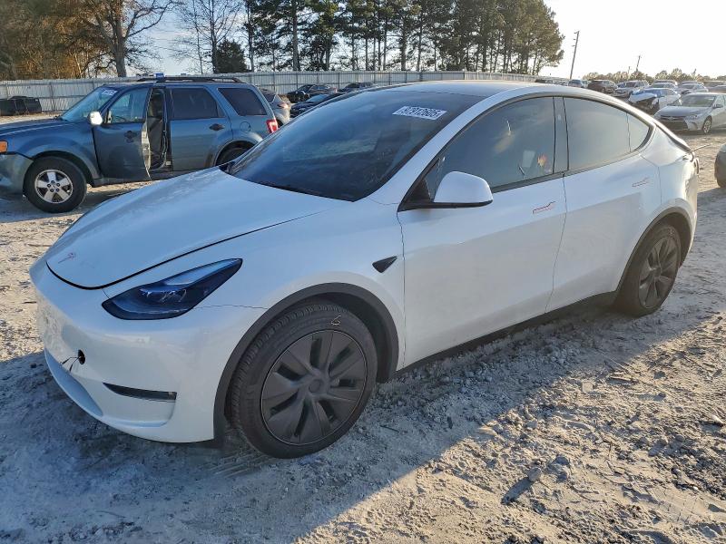 TESLA MODEL Y 2024 with VIN 7SAYGAEE5RF190050 - Photo from auction