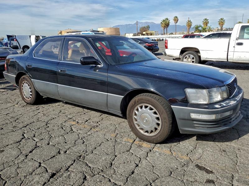 Photo 4 from auction – 1992 LEXUS LS 400 with VIN JT8UF11E3N0099452