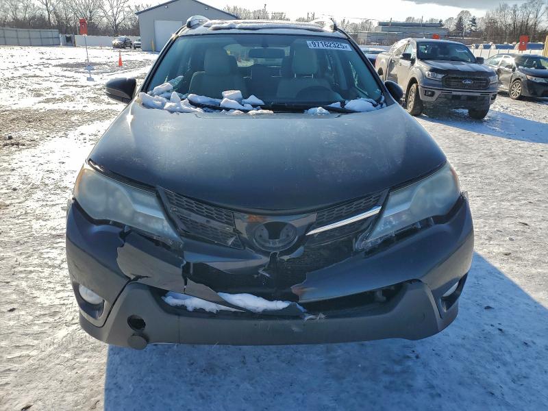 Photo 5 from auction – 2013 TOYOTA RAV4 XLE with VIN 2T3RFREV4DW086090