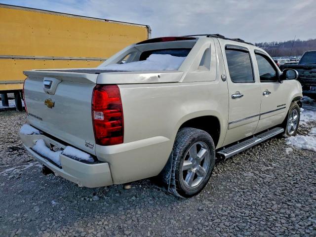 Photo 3 from auction – 2013 CHEVROLET AVALANCHE with VIN 3GNTKGE79DG334848