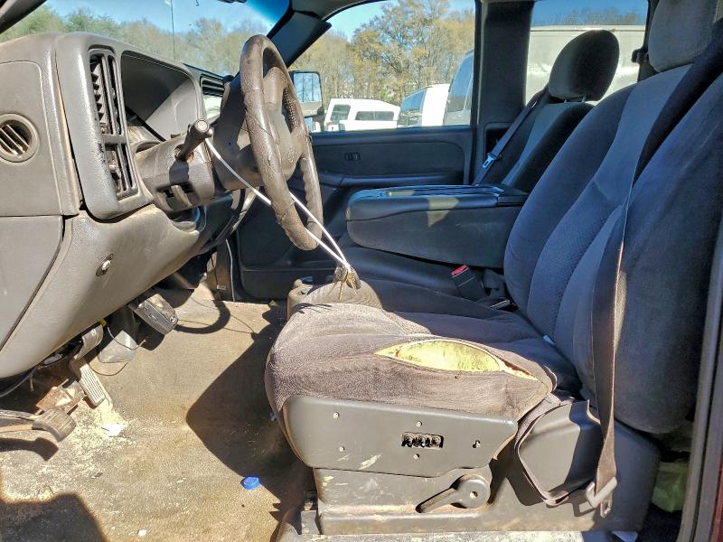 Photo 7 from auction – 2003 CHEVROLET SILVERADO with VIN 1GCHK29183E137635