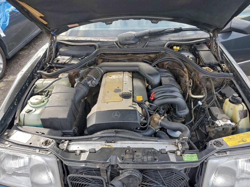 Photo 11 from auction – 1995 MERCEDES-BENZ E 320 with VIN WDBEA92EXSF305990