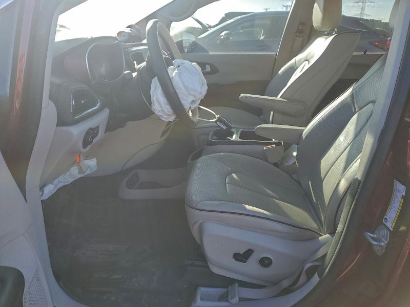 Photo 7 from auction – 2018 CHRYSLER PACIFICA L with VIN 2C4RC1GG9JR352394
