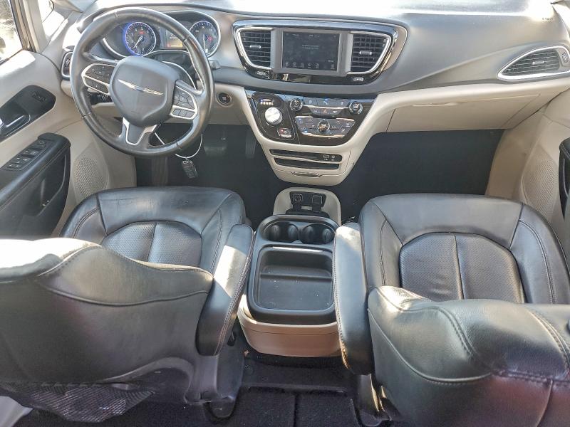 Photo 8 from auction – 2020 CHRYSLER PACIFICA with VIN 2C4RC1BG0LR182291