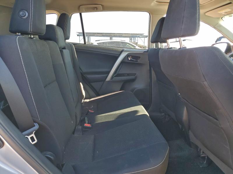 Photo 10 from auction – 2017 TOYOTA RAV4 XLE with VIN 2T3RFREV2HW687813