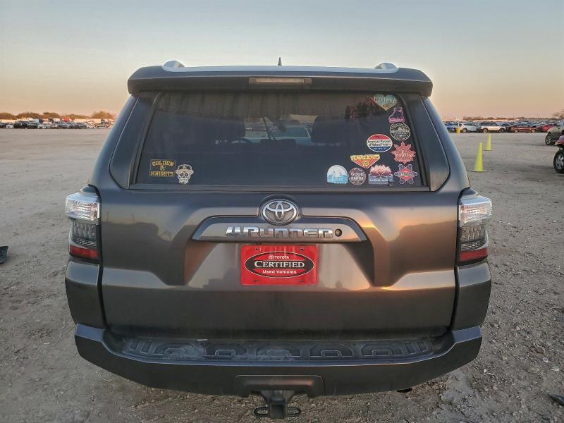 Photo 6 from auction – 2016 TOYOTA 4RUNNER SR with VIN JTEZU5JR4G5137277