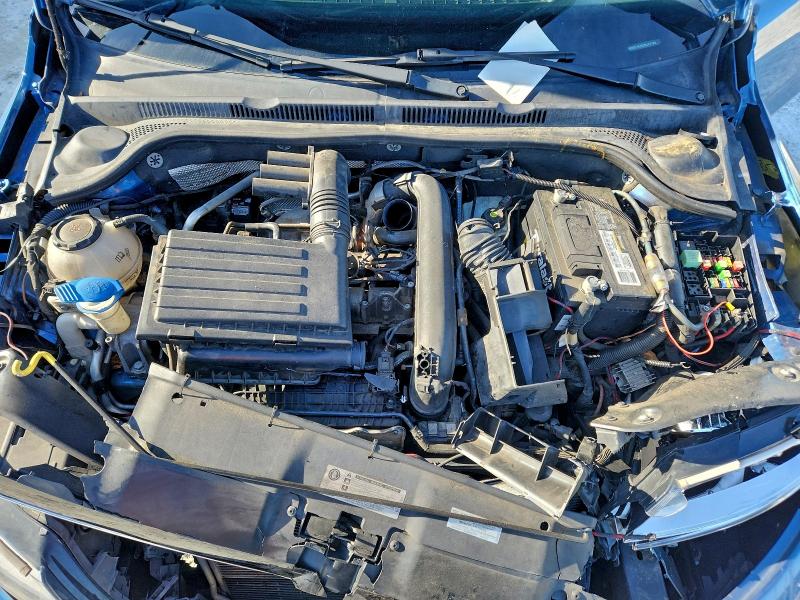Photo 11 from auction – 2018 VOLKSWAGEN JETTA S with VIN 3VW2B7AJ5JM247108