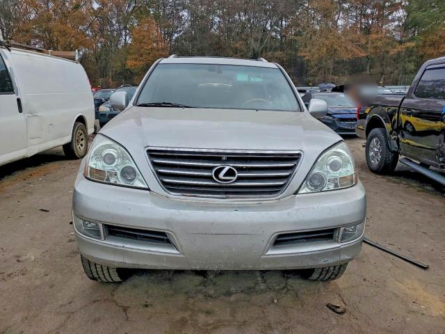 Photo 5 from auction – 2004 LEXUS GX 470 with VIN JTJBT20X440033580