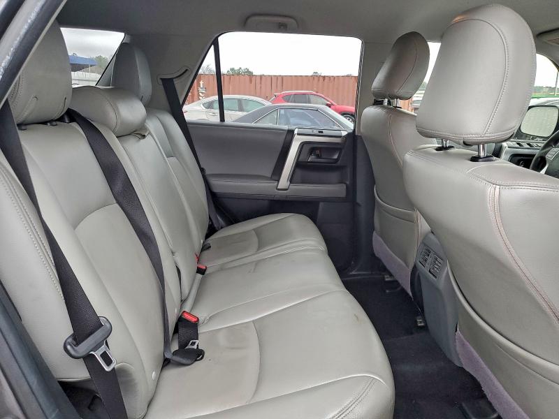 Photo 11 from auction – 2012 TOYOTA 4RUNNER SR with VIN JTEZU5JR1C5042895