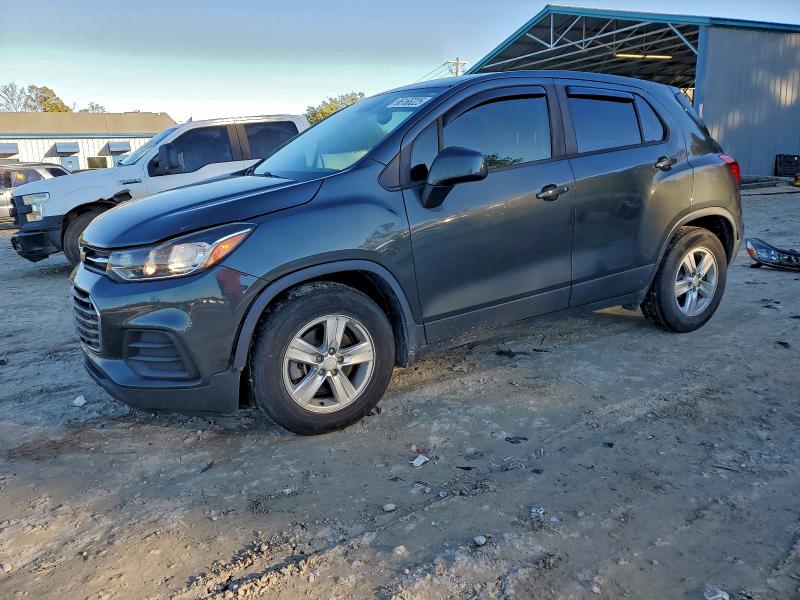 CHEVROLET TRAX LS 2020 with VIN 3GNCJKSB7LL161660 - Photo from auction