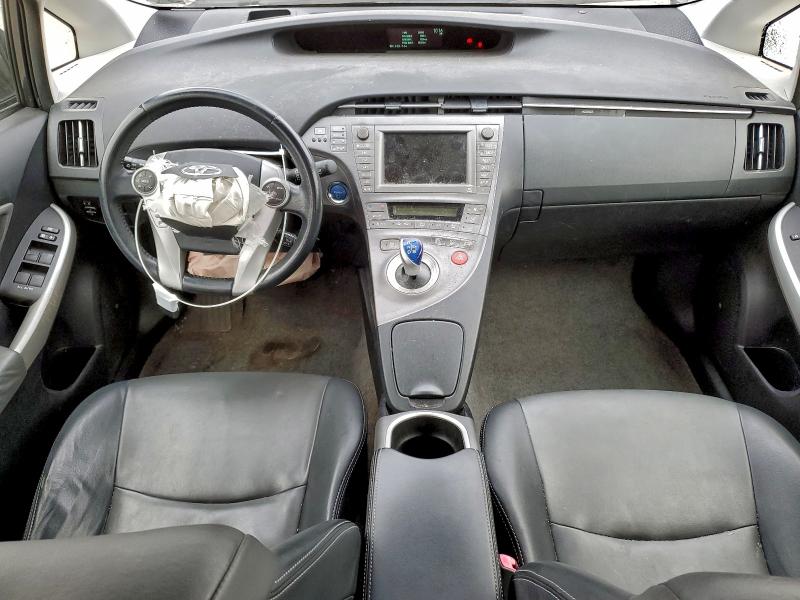 Photo 8 from auction – 2013 TOYOTA PRIUS with VIN JTDKN3DU5D1733735