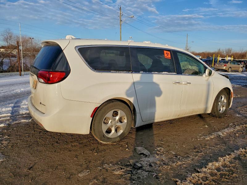 Photo 3 from auction – 2018 CHRYSLER PACIFICA H with VIN 2C4RC1H76JR189184