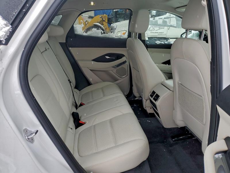 Photo 11 from auction – 2022 JAGUAR E-PACE SE with VIN SADFP2FX7N1030270