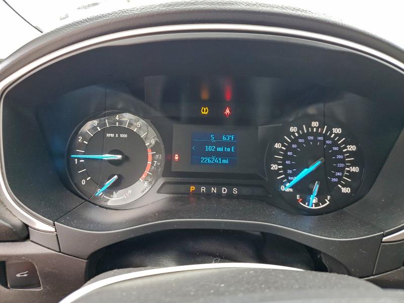 Photo 9 from auction – 2016 FORD FUSION S with VIN 3FA6P0G75GR375908
