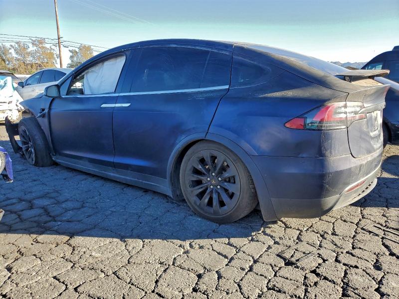 Photo 2 from auction – 2016 TESLA MODEL X with VIN 5YJXCBE22GF004753