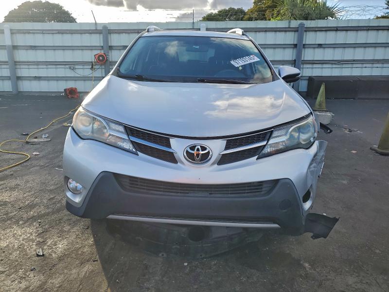 Photo 5 from auction – 2013 TOYOTA RAV4 XLE with VIN JTMWFREV0D5002552