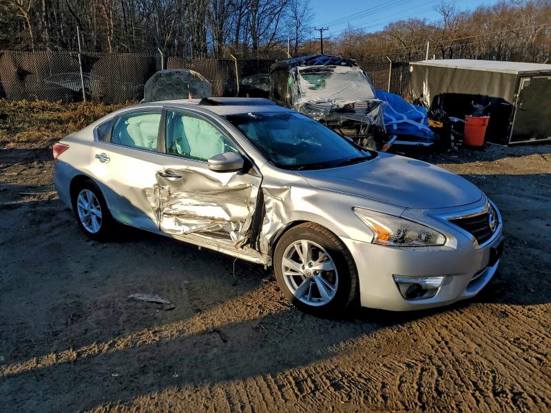 Photo 4 from auction – 2015 NISSAN ALTIMA 2.5 with VIN 1N4AL3AP2FN395230