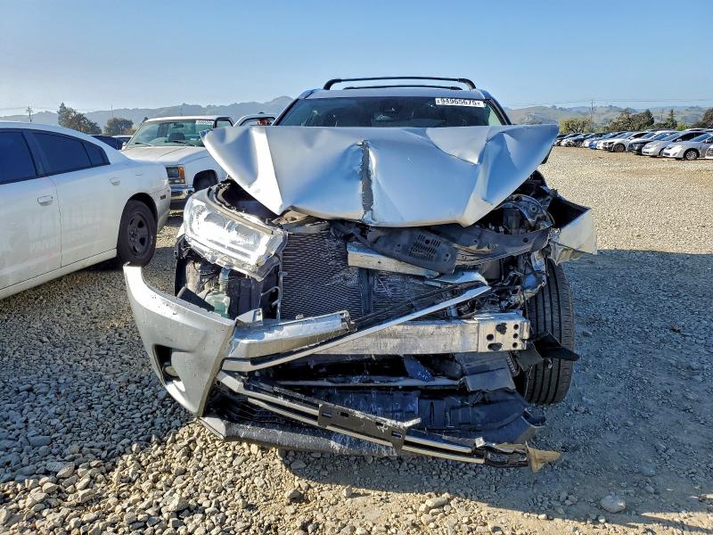 Photo 5 from auction – 2019 TOYOTA HIGHLANDER with VIN 5TDJZRFH0KS587098