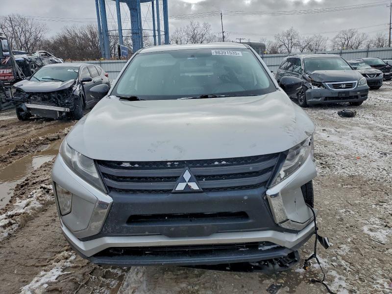Photo 5 from auction – 2018 MITSUBISHI ECLIPSE CR with VIN JA4AT4AA6JZ070569