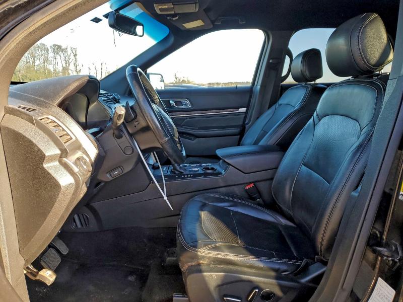 Photo 7 from auction – 2016 FORD EXPLORER L with VIN 1FM5K7F89GGB98242