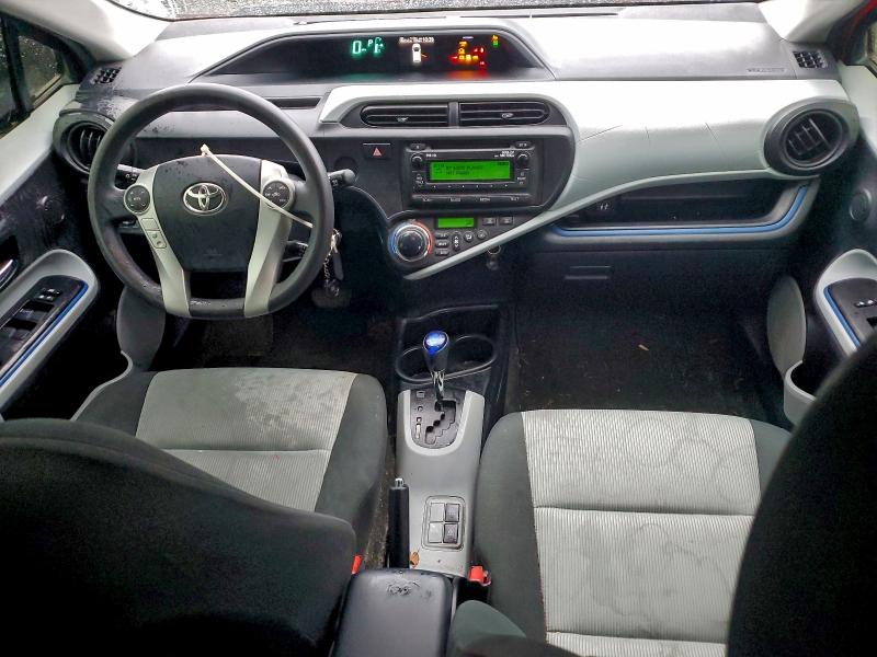 Photo 8 from auction – 2012 TOYOTA PRIUS C with VIN JTDKDTB34C1515622