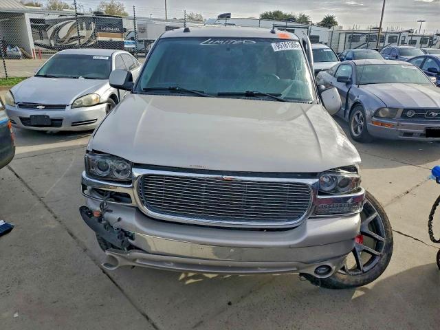 Photo 5 from auction – 2005 GMC YUKON with VIN 1GKEC13T35R188593