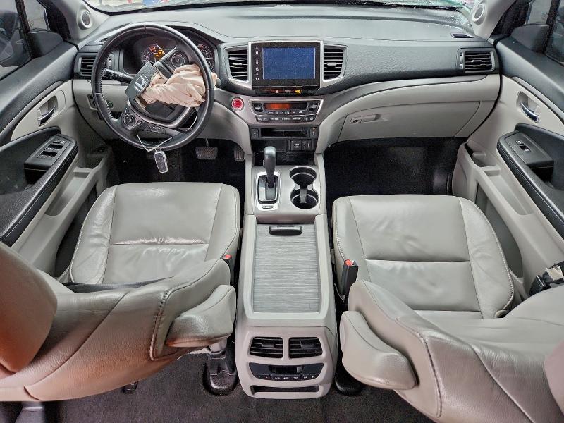 Photo 8 from auction – 2017 HONDA PILOT EXLN with VIN 5FNYF6H73HB062978
