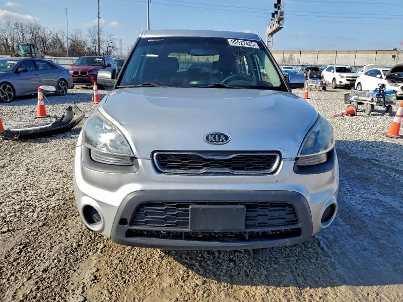 Photo 5 from auction – 2012 KIA SOUL with VIN KNDJT2A58C7385269