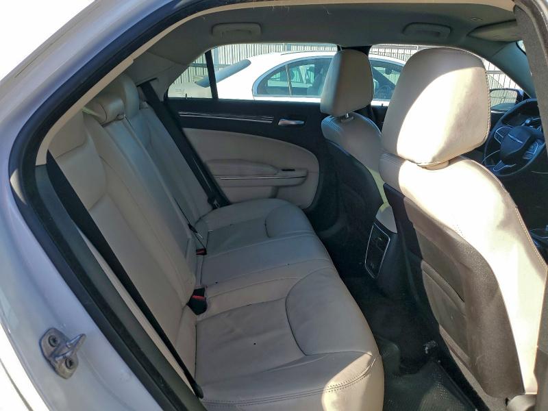 Photo 10 from auction – 2018 CHRYSLER 300 TOURIN with VIN 2C3CCAAG9JH192588