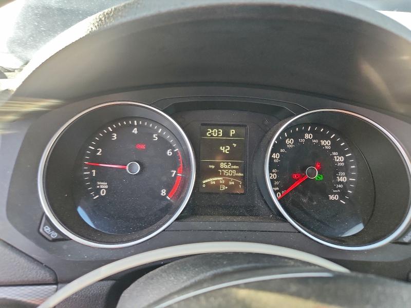 Photo 9 from auction – 2018 VOLKSWAGEN JETTA with VIN 3VW2B7AJ3JM245650