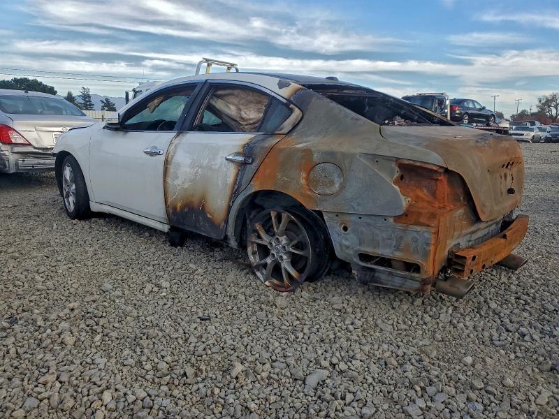 Photo 2 from auction – 2012 NISSAN MAXIMA with VIN 1N4AA5AP5CC824689