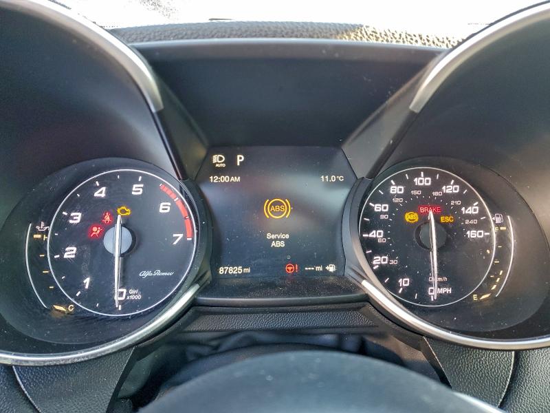 Photo 9 from auction – 2018 ALFA ROMEO GIULIA with VIN ZARFAEBN0J7572097