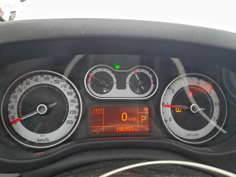 Photo 9 from auction – 2014 FIAT 500L EASY with VIN ZFBCFABH6EZ027651