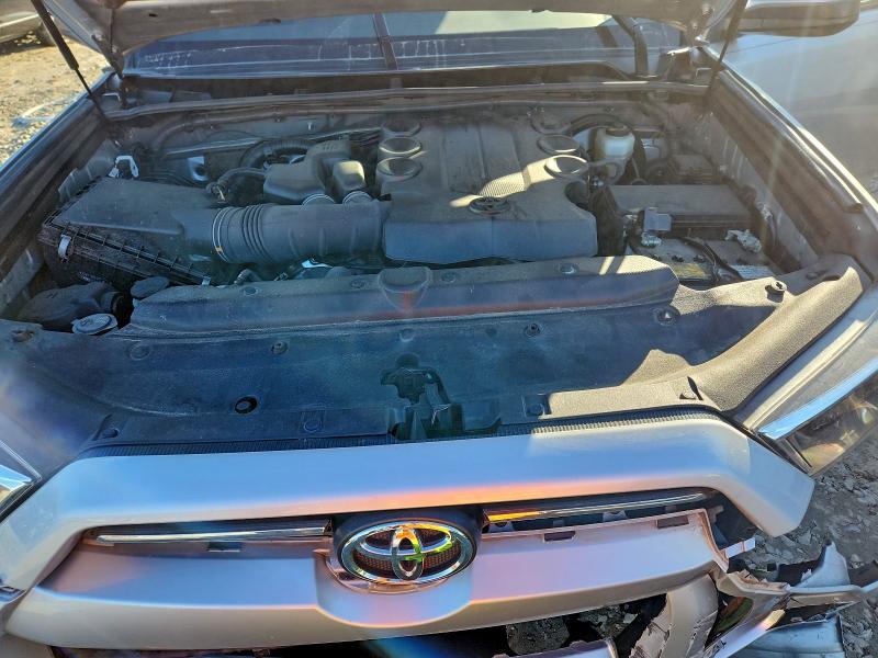 Photo 12 from auction – 2022 TOYOTA 4RUNNER with VIN JTEEU5JR7N5255321