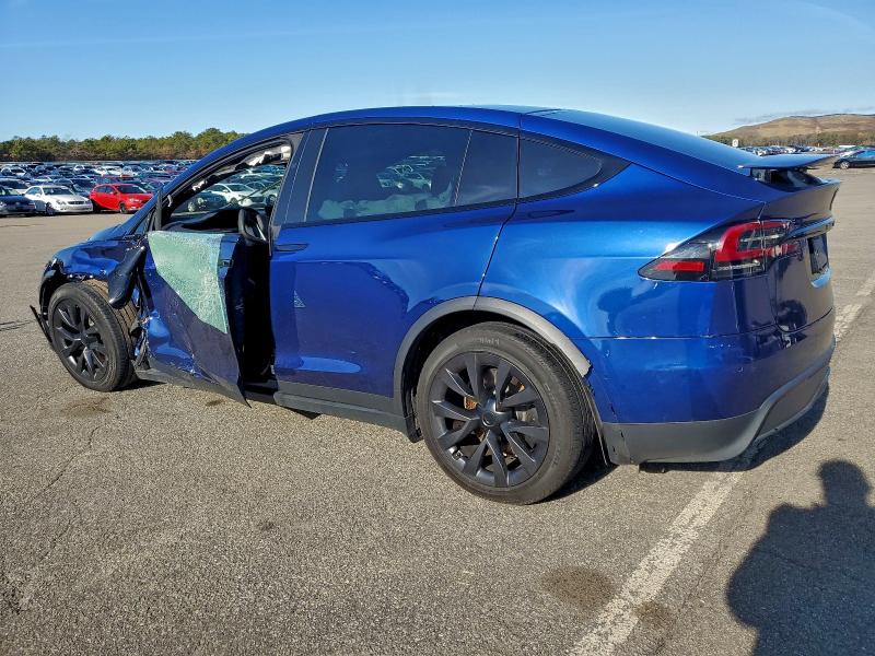 Photo 2 from auction – 2022 TESLA MODEL X with VIN 7SAXCDE58NF362719