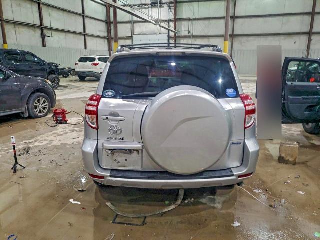 Photo 6 from auction – 2011 TOYOTA RAV4 LIMIT with VIN 2T3YF4DV4BW065589