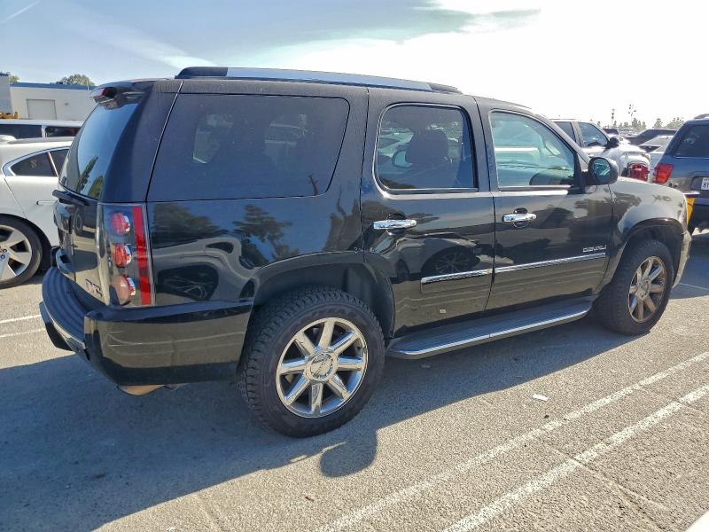 Фото 3 с аукциона – 2010 GMC YUKON DENA с VIN 1GKUKEEFXAR209883