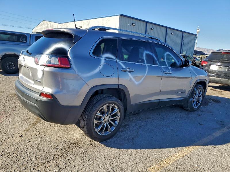 Photo 3 from auction – 2019 JEEP CHEROKEE L with VIN 1C4PJLLB2KD387771