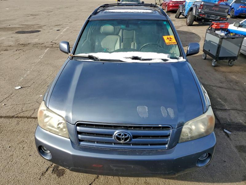 Photo 5 from auction – 2005 TOYOTA HIGHLANDER with VIN JTEEP21A650106704