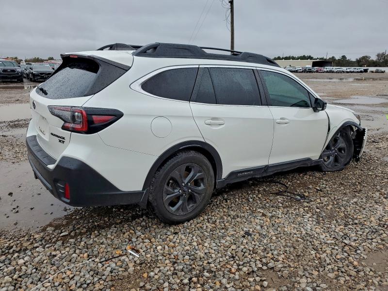 Photo 3 from auction – 2021 SUBARU OUTBACK ON with VIN 4S4BTGLD8M3147528