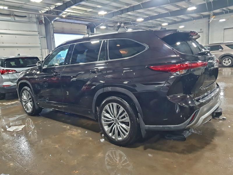 Photo 2 from auction – 2021 TOYOTA HIGHLANDER with VIN 5TDFZRBH0MS152919
