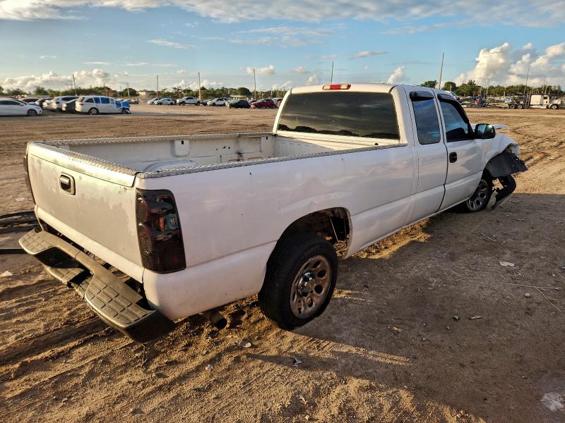 Photo 3 from auction – 2005 CHEVROLET SILVERADO with VIN 1GCEC19T85E283595