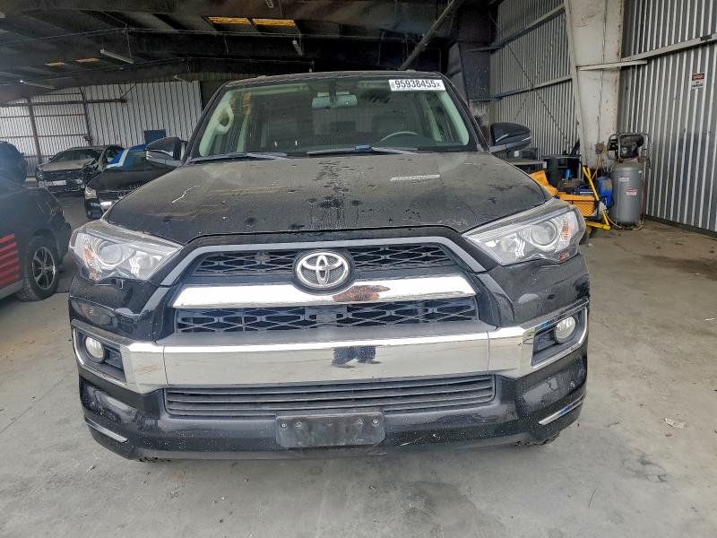 Photo 5 from auction – 2017 TOYOTA 4RUNNER SR with VIN JTEBU5JR2H5436124