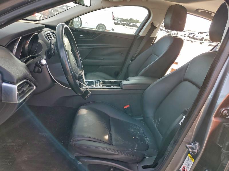 Photo 7 from auction – 2017 JAGUAR XE PREMIUM with VIN SAJAJ4BV2HA969274