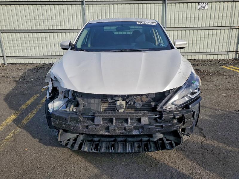 Photo 5 from auction – 2017 NISSAN SENTRA S with VIN 3N1AB7AP9HY237707