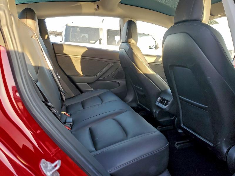 Photo 10 from auction – 2018 TESLA MODEL 3 with VIN 5YJ3E1EA7JF052511